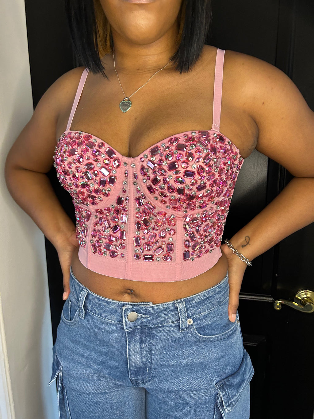 Her love bustier  image 0