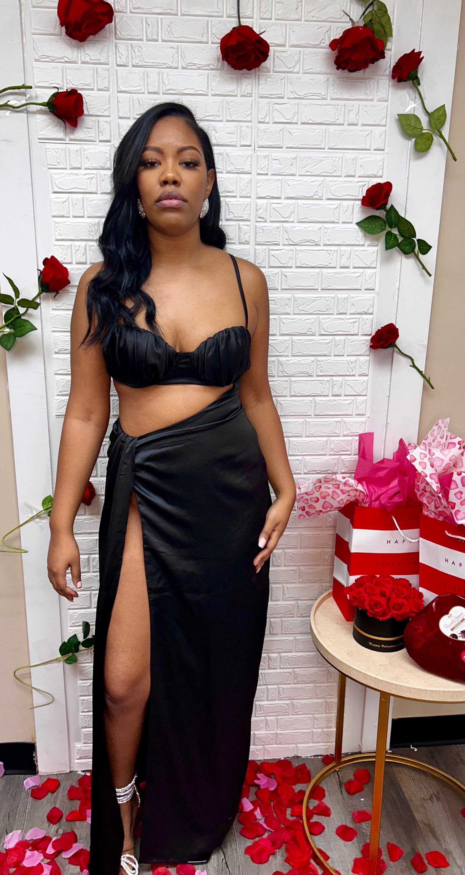 Showing em off dress image 1