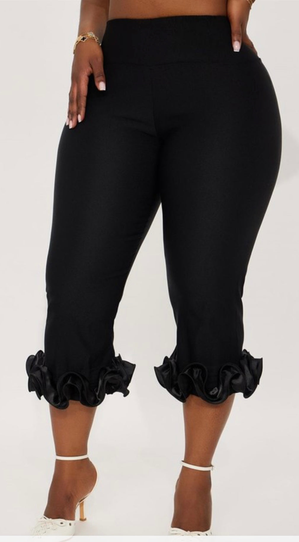 Ruffle capris pants  image 3
