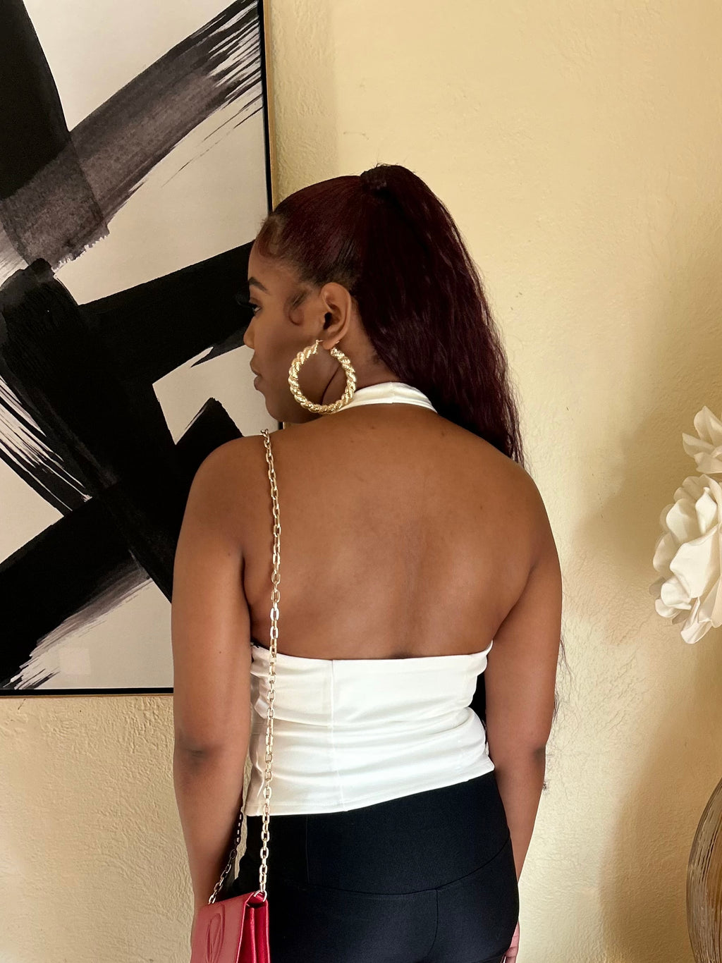 Halter backout top image 1