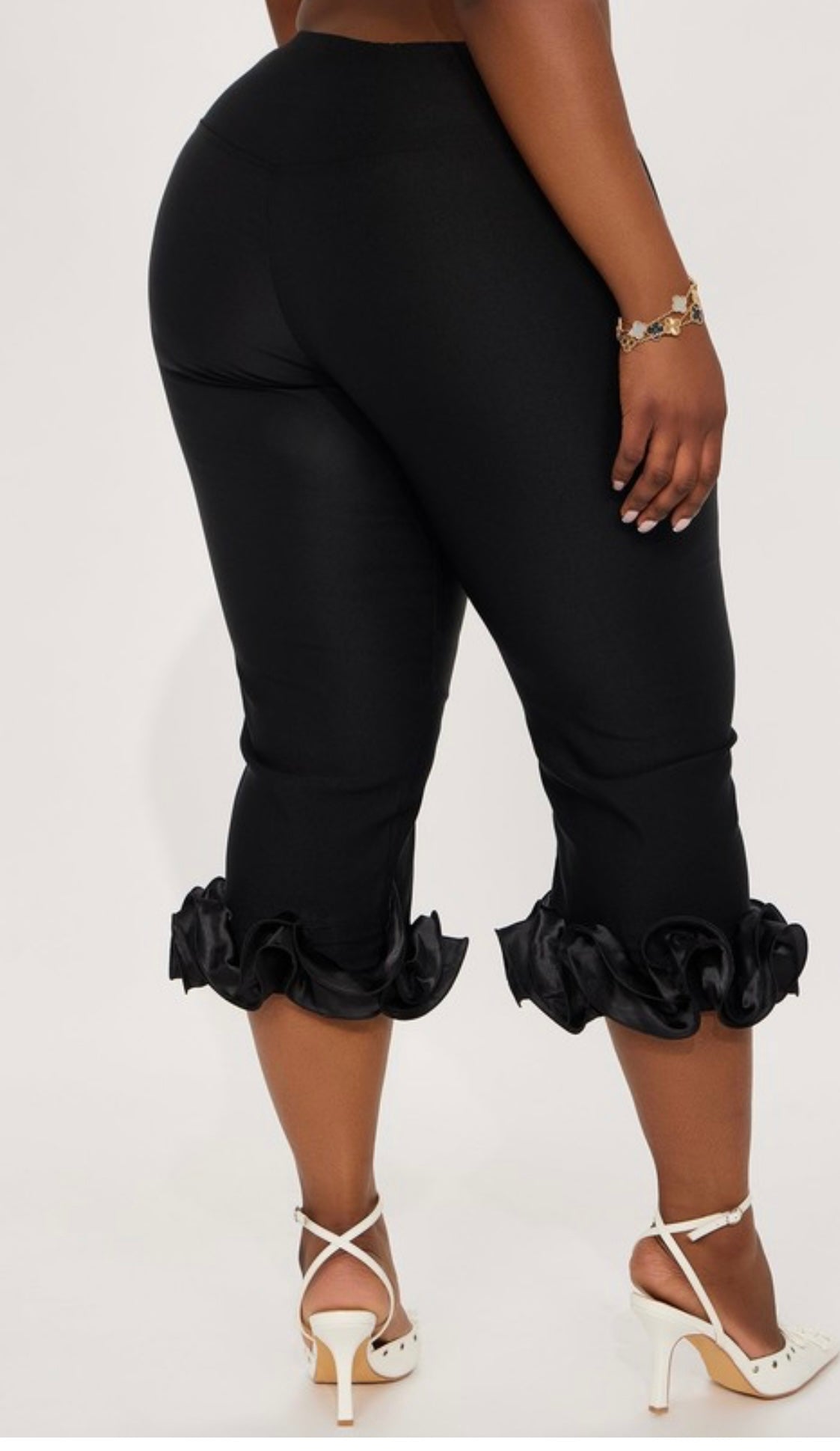 Ruffle capris pants  image 2