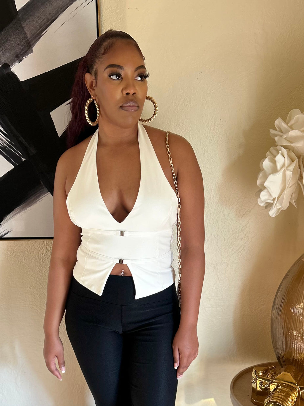 Halter backout top image 0